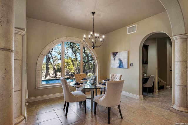 586 Clubs Drive, Boerne, TX 78006