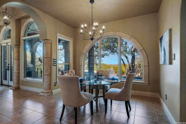 586 Clubs Drive, Boerne, TX 78006