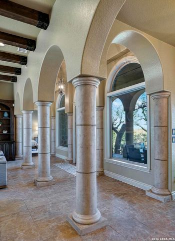 586 Clubs Drive, Boerne, TX 78006