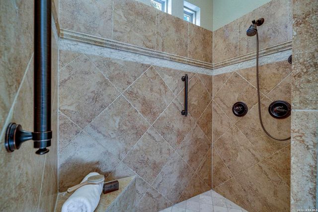 586 Clubs Drive, Boerne, TX 78006