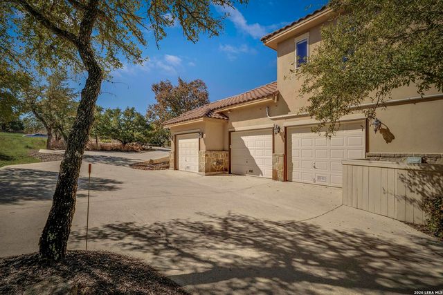 586 Clubs Drive, Boerne, TX 78006