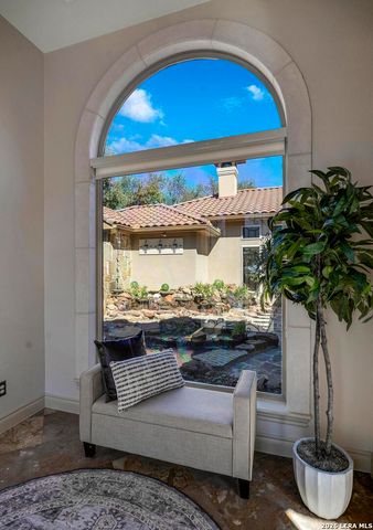 586 Clubs Drive, Boerne, TX 78006