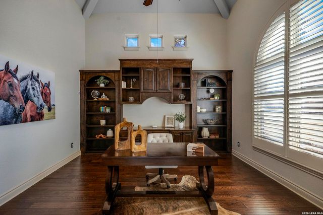 586 Clubs Drive, Boerne, TX 78006