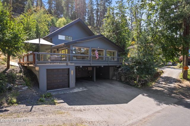 1044 W Kidd Island RD, Coeur d'Alene, ID 83814