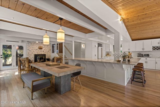1044 W Kidd Island RD, Coeur D'alene, ID 83814