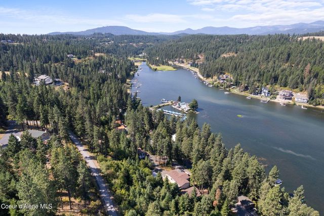 1044 W Kidd Island RD, Coeur D'alene, ID 83814