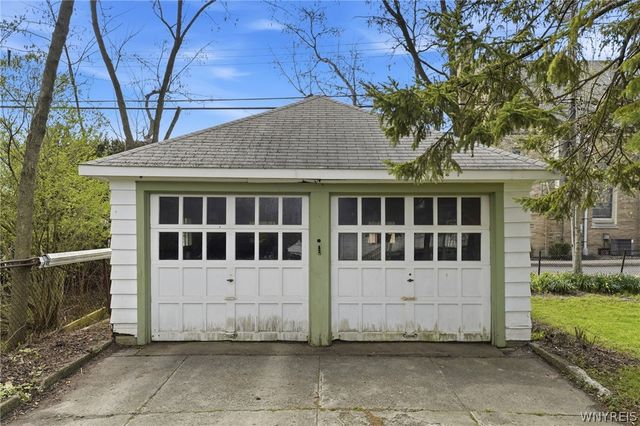 25 High Park Boulevard, Amherst, NY 14226