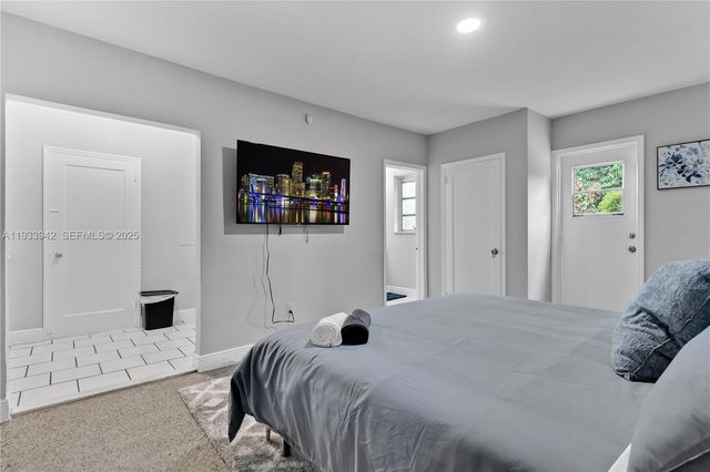 427 NE 107th St 2, Miami, FL 33161