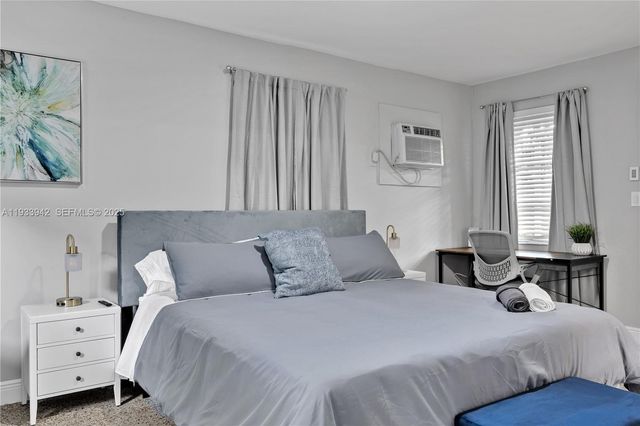 427 NE 107th St 2, Miami, FL 33161