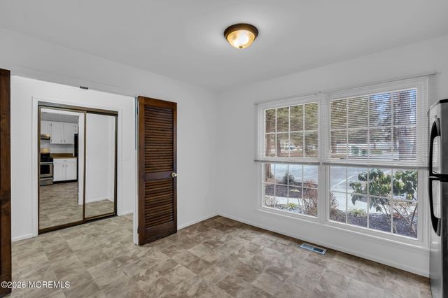 202 Bent Trail, Toms River, NJ 08753