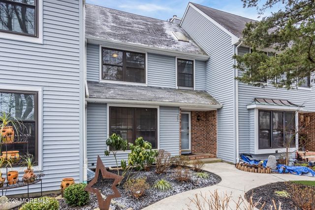 202 Bent Trail, Toms River, NJ 08753