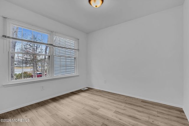 202 Bent Trail, Toms River, NJ 08753