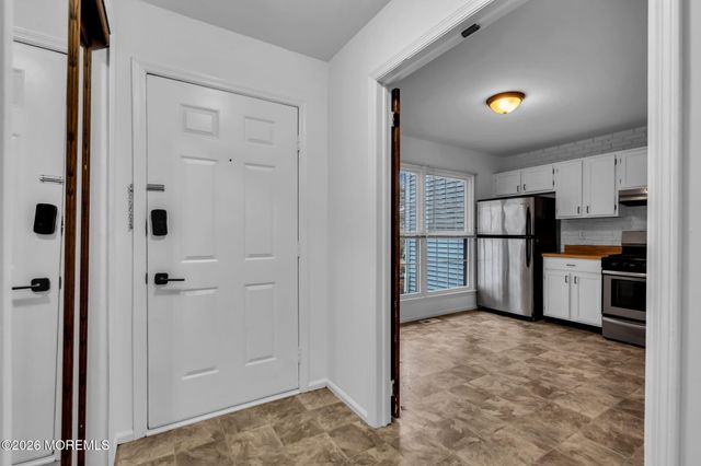 202 Bent Trail, Toms River, NJ 08753