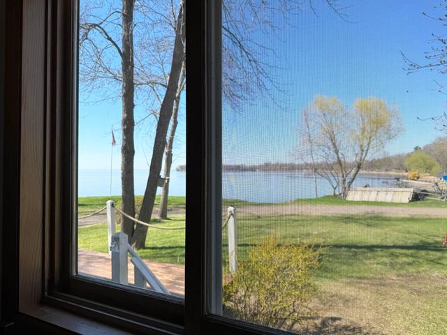 5301 Oak Street, Isle, MN 56342