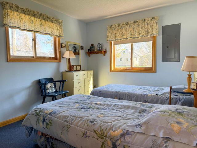 5301 Oak Street, Isle, MN 56342