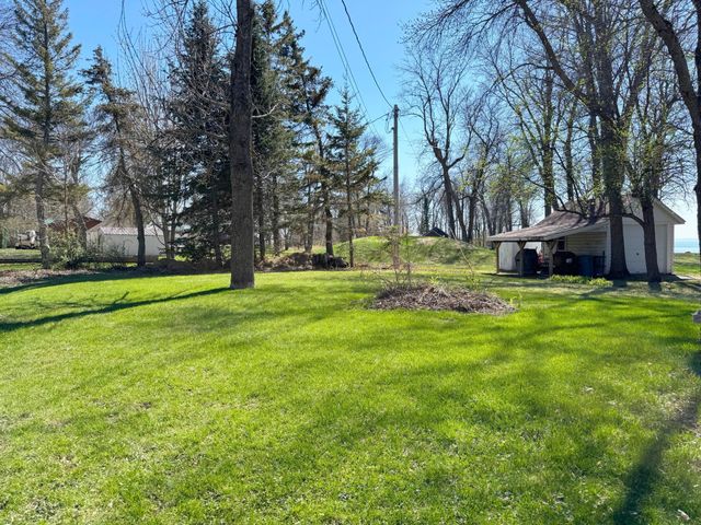 5301 Oak Street, Isle, MN 56342