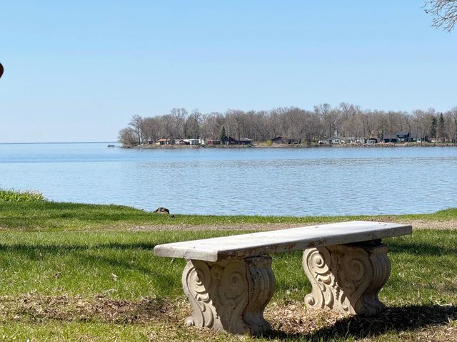 5301 Oak Street, Isle, MN 56342