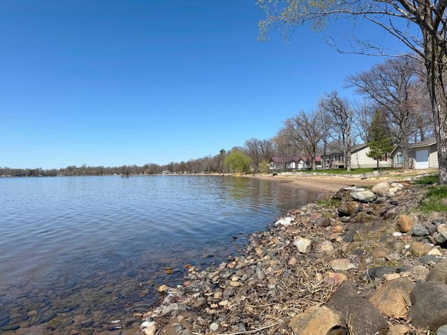 5301 Oak Street, Isle, MN 56342