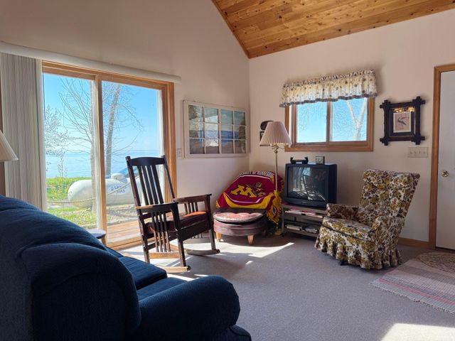 5301 Oak Street, Isle, MN 56342