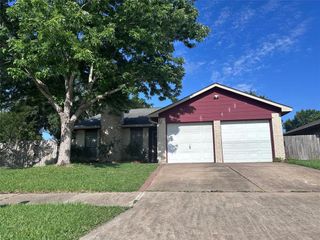 6914 La Violetta Drive, Houston, TX 77083
