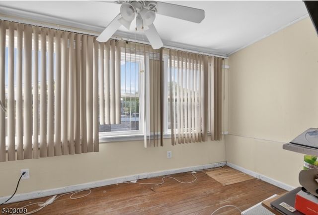 127 Lyons Ave, Newark City, NJ 07112