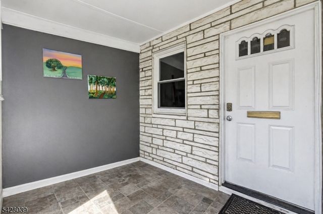 127 Lyons Ave, Newark City, NJ 07112