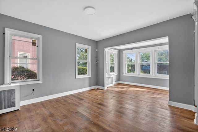 127 Lyons Ave, Newark City, NJ 07112