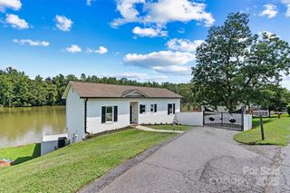209 Catawba Avenue, Hickory, NC 28601