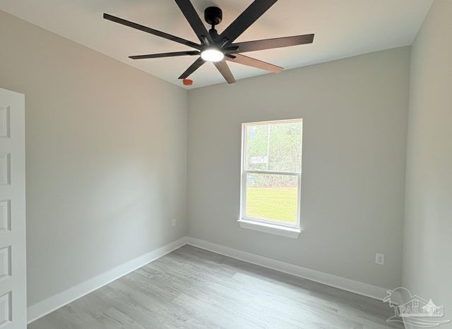 2936 N 14th Ave, Milton, FL 32583