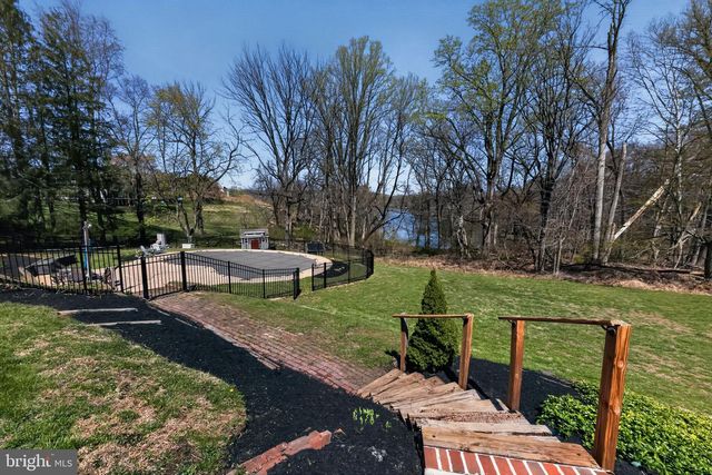 168 DAM VIEW DR, Media, PA 19063