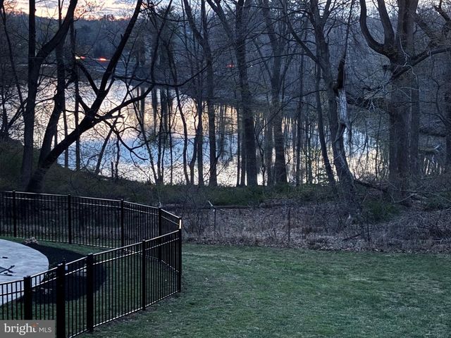 168 DAM VIEW DR, Media, PA 19063