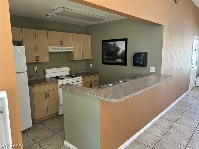 7936 West Nevso Drive, Las Vegas, NV 89147