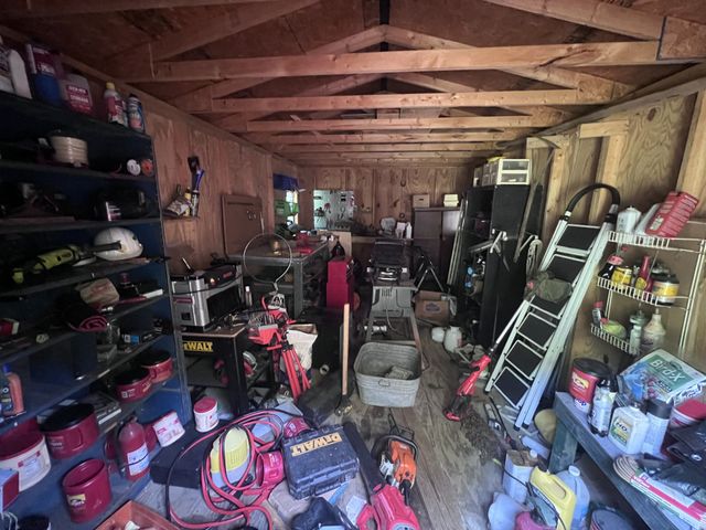 455 Beasley Hollow Rd, Linden, TN 37096