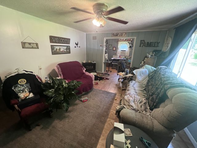 455 Beasley Hollow Rd, Linden, TN 37096