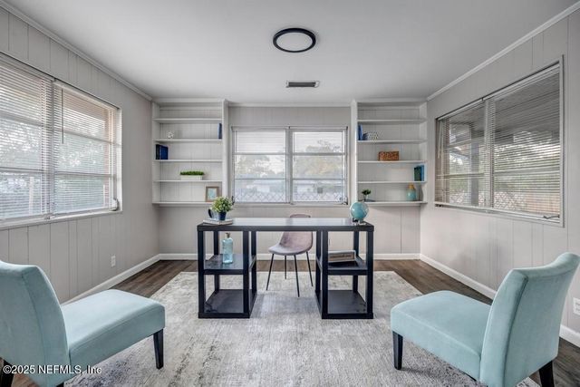 8559 LAMANTO Avenue N, Jacksonville, FL 32211