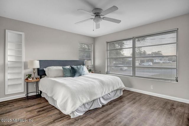 8559 LAMANTO Avenue N, Jacksonville, FL 32211