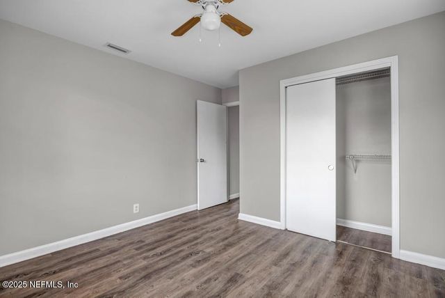 8559 LAMANTO Avenue N, Jacksonville, FL 32211