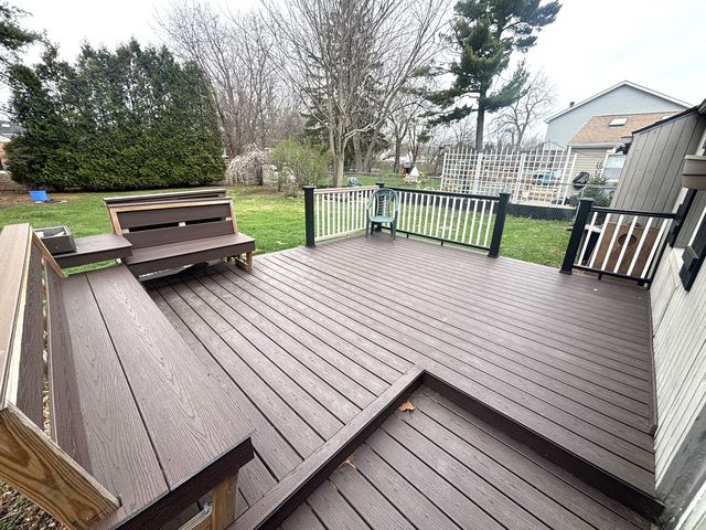 440 W Meadow Avenue, Lombard, IL 60148