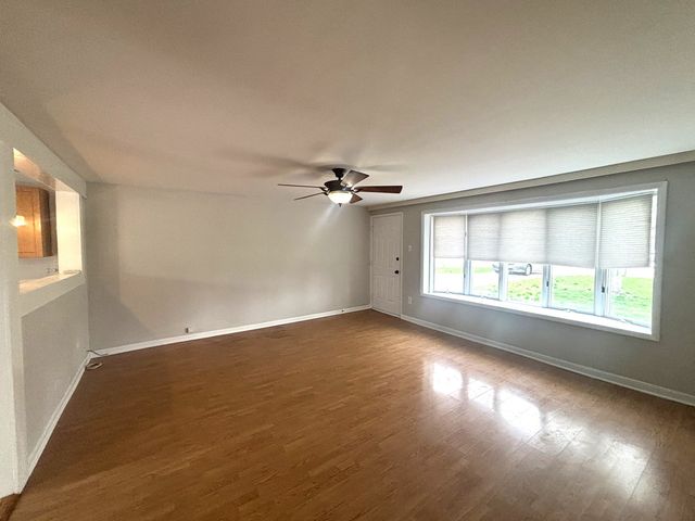 440 W Meadow Avenue, Lombard, IL 60148