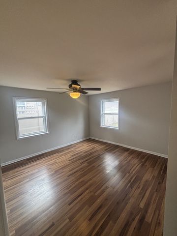 440 W Meadow Avenue, Lombard, IL 60148