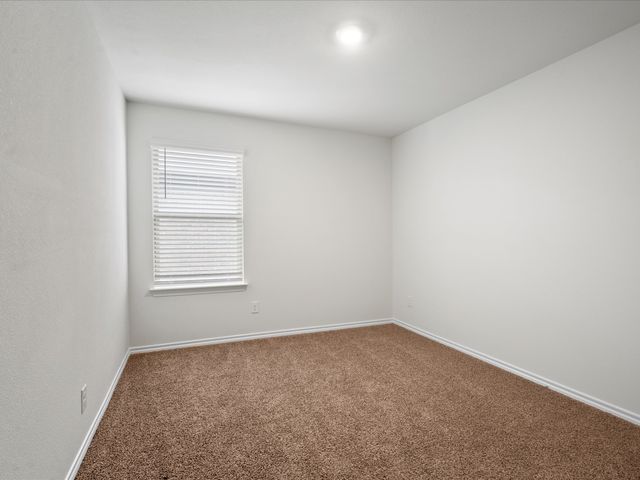 1041 Old Oaks Drive, Forney, TX 75126