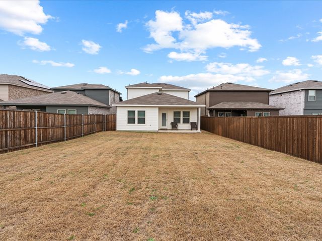 1041 Old Oaks Drive, Forney, TX 75126