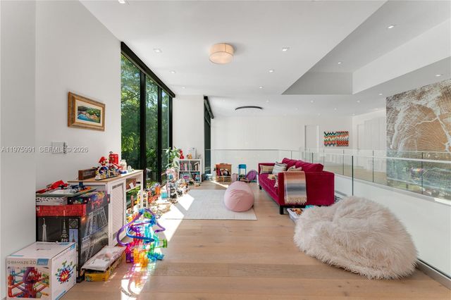 12220 Rock Garden Ln, Pinecrest, FL 33156