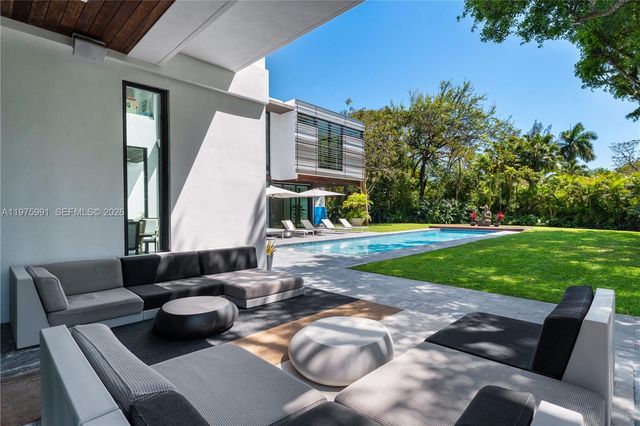 12220 Rock Garden Ln, Pinecrest, FL 33156