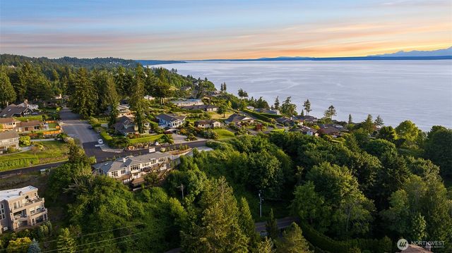 6117 92nd Street SW, Mukilteo, WA 98275