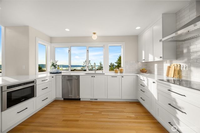 6117 92nd Street SW, Mukilteo, WA 98275