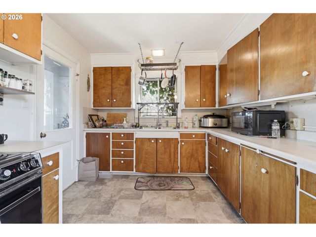 1401 N GOERIG St, Woodland, WA 98674