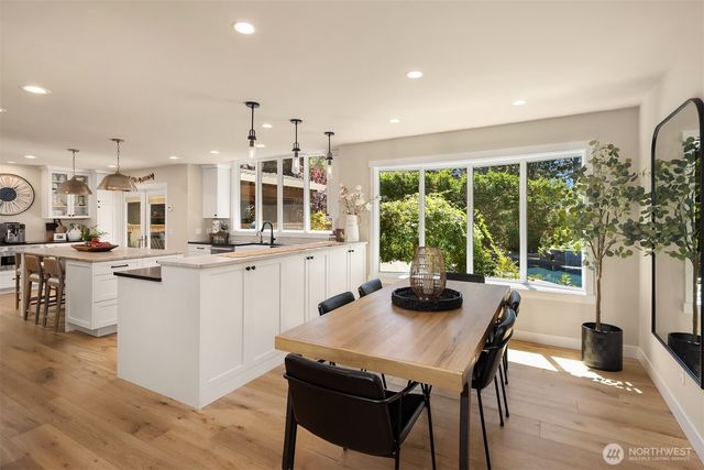 23013 SE 41st Place, Sammamish, WA 98075