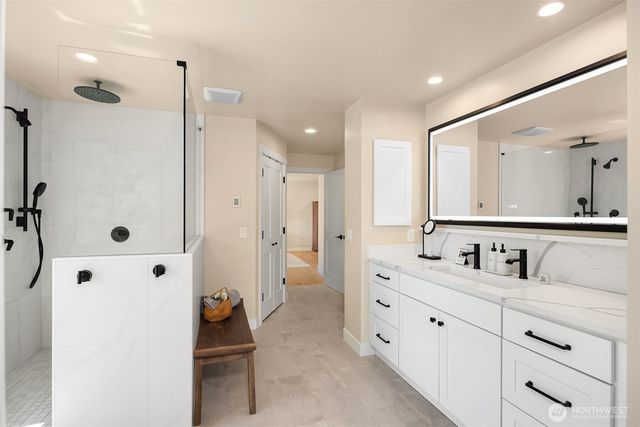 23013 SE 41st Place, Sammamish, WA 98075