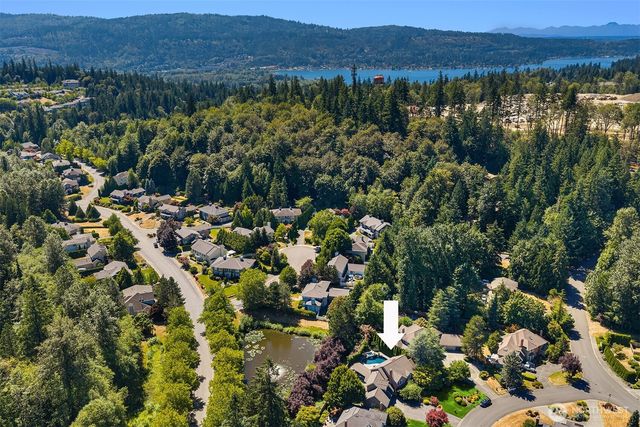23013 SE 41st Place, Sammamish, WA 98075